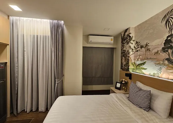 โรงแรม บ้านสุขใจ สามใบเถา 3*