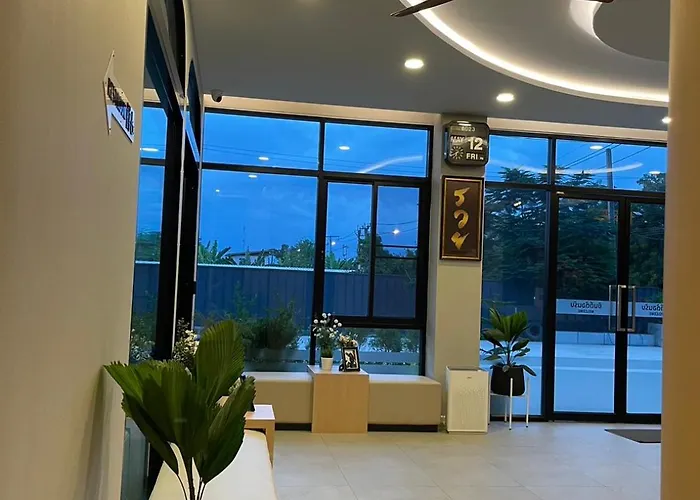 โรงแรม บ้านสุขใจ สามใบเถา 3*