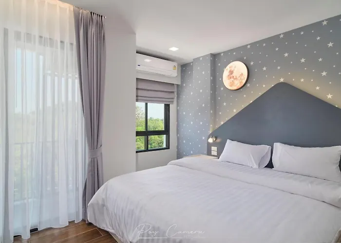 บ้านสุขใจ สามใบเถา โรงแรม 3*